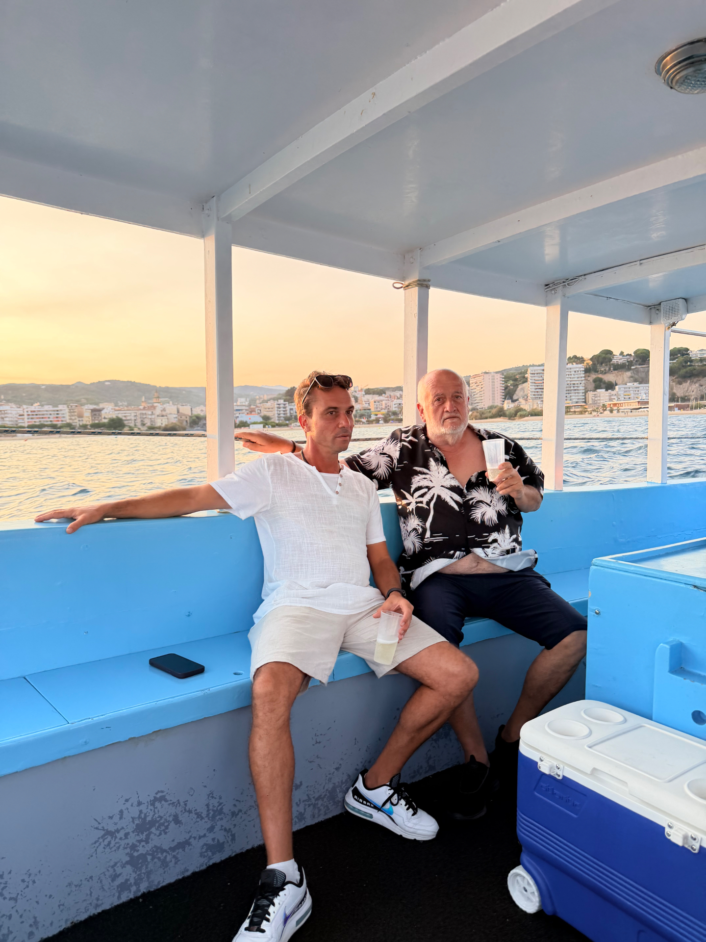 À bord de La Marinada au crépuscule